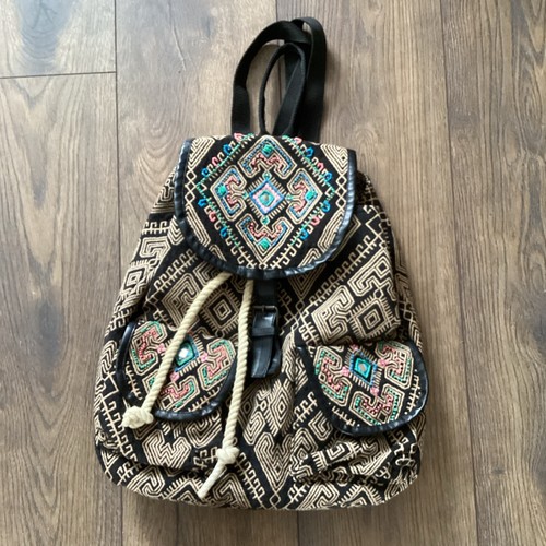 Black multi colour - &,